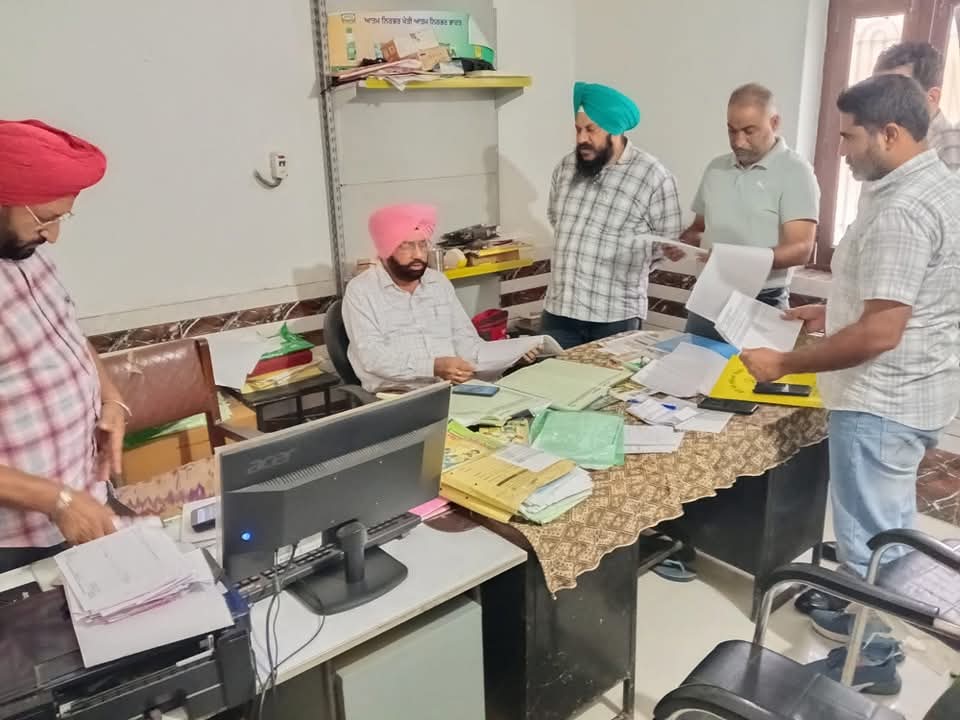 ਖਾਦ ਵਿਕਰੇਤਾ ਕਿਸਾਨਾਂ ਨੂੰ ਪੀ ਓ ਐਸ ਮਸ਼ੀਨਾਂ ਰਾਹੀਂ ਹੀ ਖਾਦ ਦੀ ਵਿਕਰੀ ਕਰਨ - ਡਾ ਕੁਲਵੰਤ ਸਿੰਘ